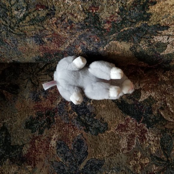 Nibbler, small rabbit soft, plush, realistic classic toy, Ty Beanie Babies - Picture 8 of 9